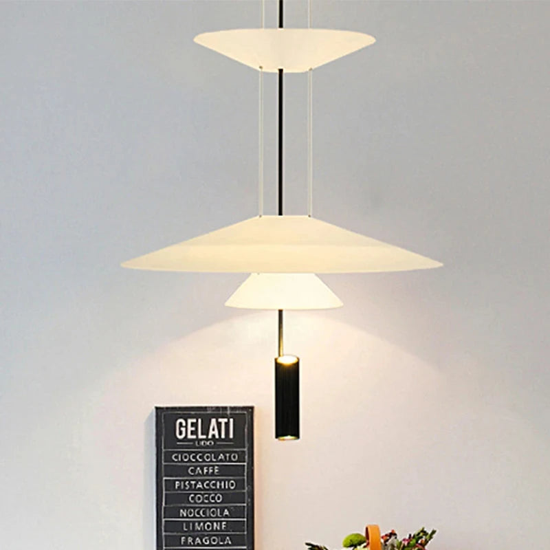 Suspension design moderne soucoupes noir et blanc Mon Luminaire™